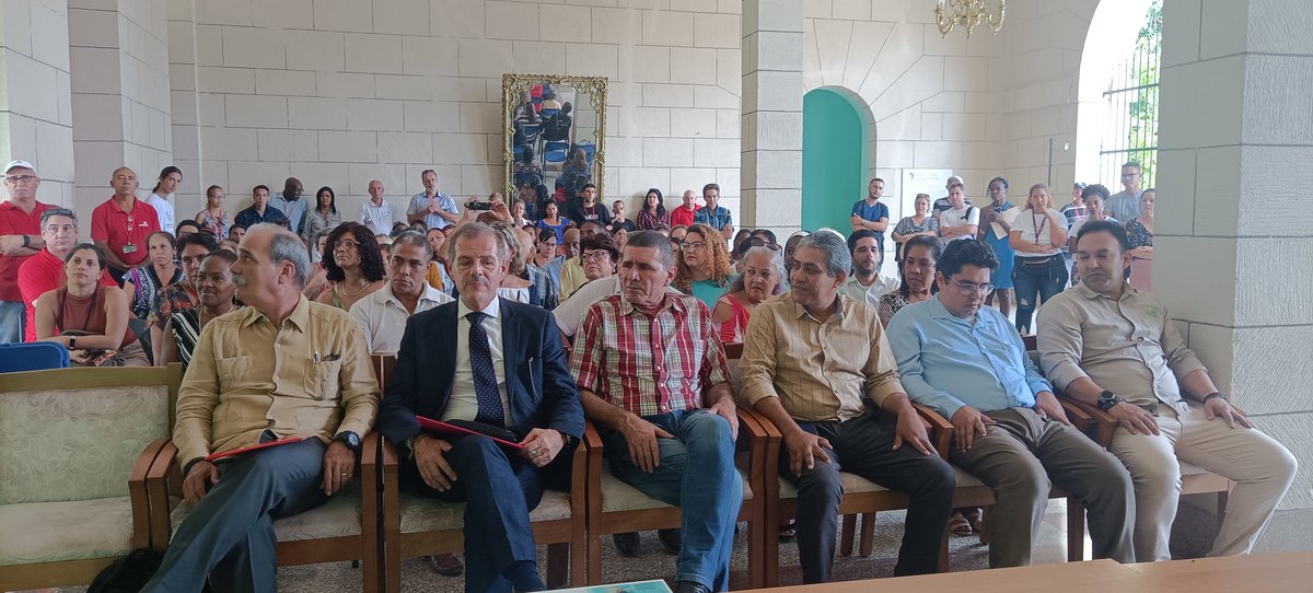 citmacuba's tweet photo. Grupo Empresarial Agrícola celebró Día de la #CienciaCubana con exposiciones de resultados científicos de institutos de investigación asociados, sobre cultivos de cítricos, garbanzo, maíz y plantas condimentosas
@ElbaRosaPM
@SANTANACITMA
@adianez_taboada
@ArmandoRguezB
@citmacuba https://t.co/1ky4vr4NsE