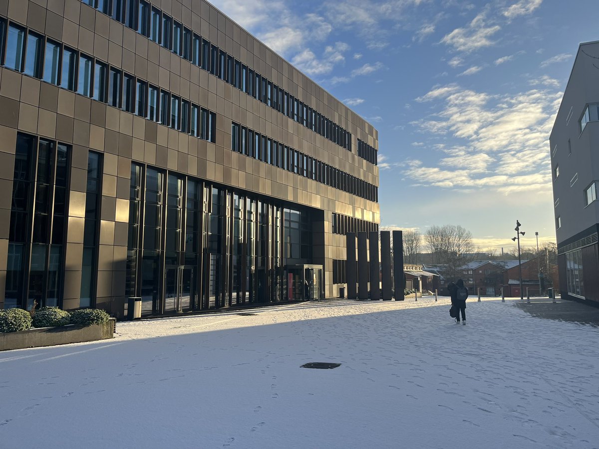 A snowy welcome at Staffordshire Uni for a teaching session to MSc students on the role of health psychology within public health, demonstrating how I utilise all stage 2 competencies within my role. Topped off with confirmation of a Visiting Fellowship! @HealthPsyStaffs