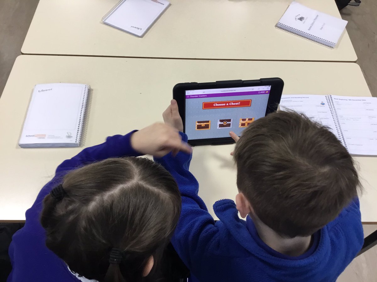 LeysFarm's tweet photo. Maths club enjoying a game of Blooket this afternoon. Lots of strategies being used to enhance their understanding of their 4x, 8x and 3x tables. #LFJSMathsclub #LFJSMaths @PlayBlooket https://t.co/JsHj9tz3hU