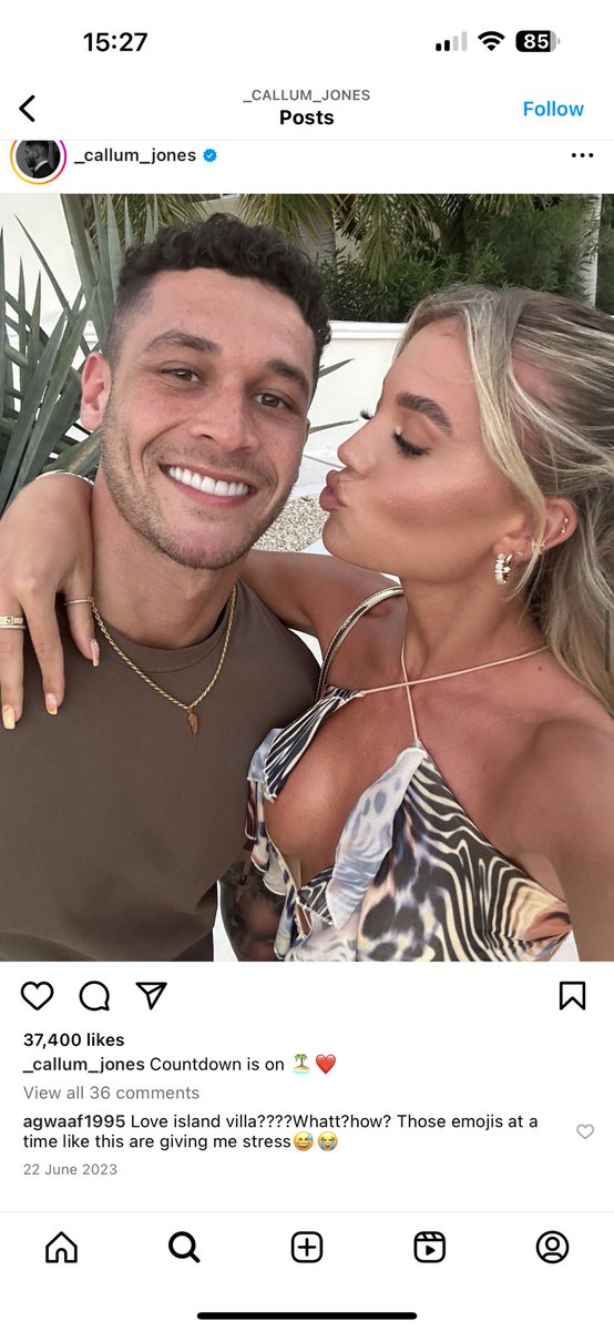 kizzakizzaa's tweet photo. @LoveIsland it all makes sense now… Callum will pick Molly! They never broke up. This picture &amp; caption proves it all. 6 months ago they broke up. ‘The countdown begins 🏝️❤️’. When they signed the contract probably, then ‘broke up’ for drama &amp; a free holiday! #LoveIslandAllStars https://t.co/y7JcWy0XXM