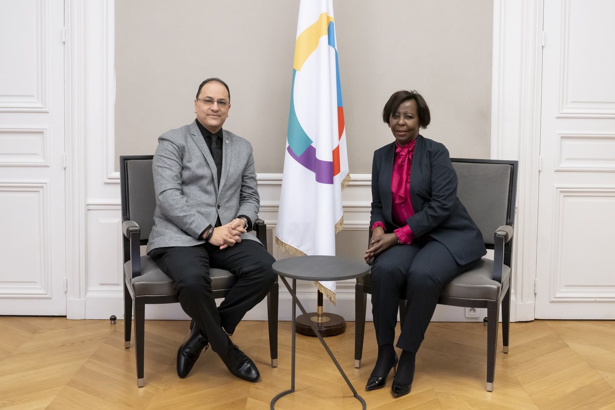 La Secrétaire générale de la #Francophonie, <a href="/LMushikiwabo/">Louise Mushikiwabo</a>, a échangé avec le Recteur de l'<a href="/auf_org/">AUF</a>, <a href="/SlimKhalbous/">Slim Khalbous</a>, sur les priorités communes des deux institutions en 2024 en faveur de la jeunesse francophone. 

📸 Alex Tharreau/OIF