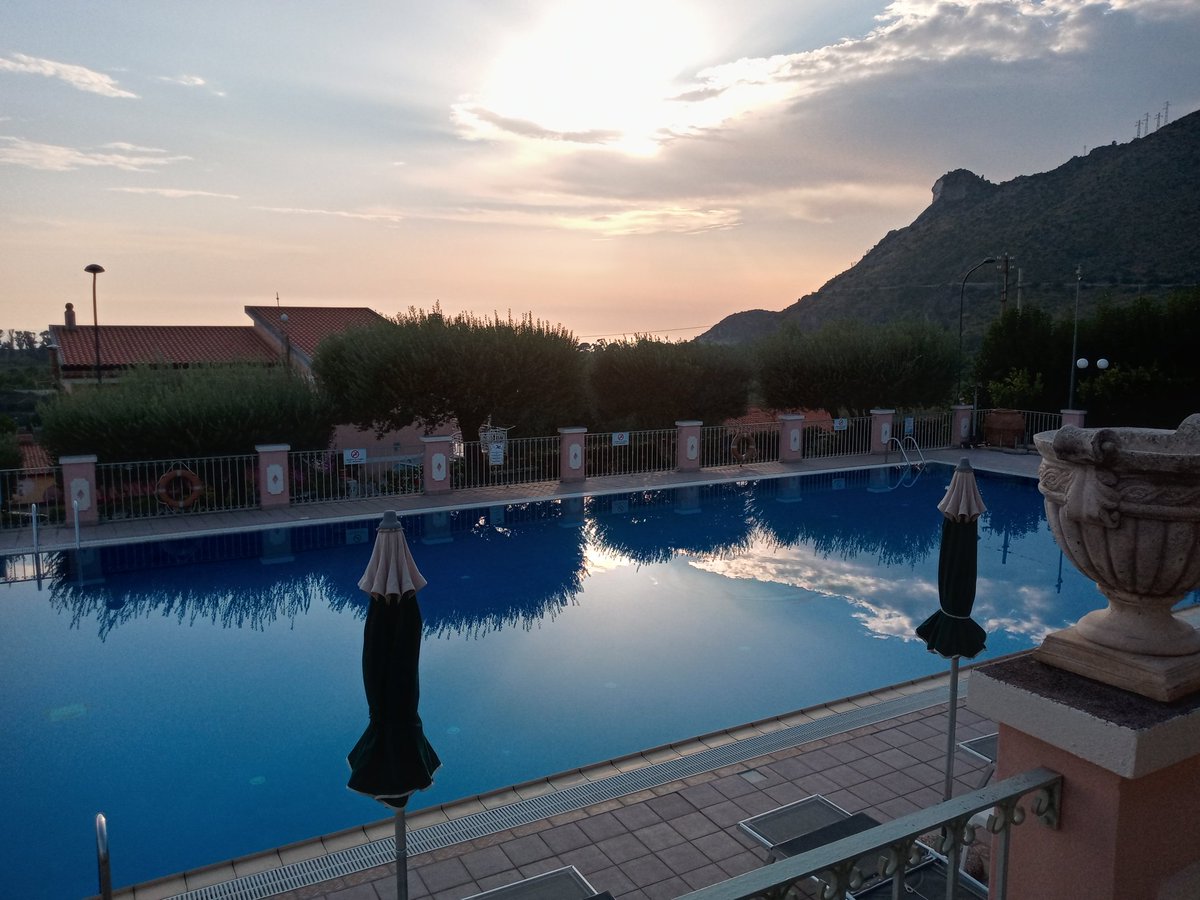hotellatana's tweet photo. Inizia a pensare alle tue vacanze. Maratea - Hotel Ristorante Borgo La Tana. www.latanahotelmaratea.itchiedi senza impegno la migliore offerta.  E-mail : latana@tiscali.it . https://t.co/JMV9DWALNn