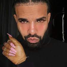 jimmyonsol's tweet photo. @IcedKnife please iced, just buy the damn fucking coin, its drake in a wheelchair https://t.co/mAkWC5v7Ww