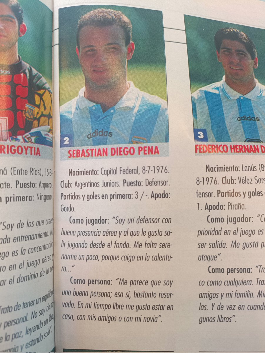 #AAAJ
#Bichoretro
Ejemplar de la revista El Gráfico del 2/5/1995, Argentina se había consagrado campeona mundial Sub-20 en Qatar, y dos jugadores del #Semillerodelmundo integraron ese plantel: Sorín y Pena. Fotos con breves datos de ellos.