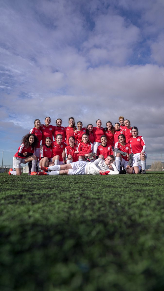 EJCannesFC's tweet photo. VENI VIDI VICI ⚡️❤️🤍

Back to back historique de nos deux équipes qui ont toutes les deux remporté le premier trophée méditerranéen contre l'@ejcam_foot !

1-1 (Victoire aux TAB) pour les gars, 1-0 pour les féminines, merci les Marseillais pour ce week-end très sympa👀 https://t.co/t9TqJxSsnI