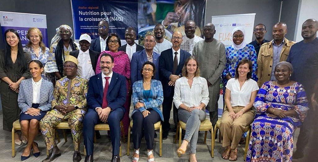 SUN_Movement's tweet photo. How are countries in West Africa performing against their national @nutritionwin commitments?

@Gouvci, @UEenCI, @FranceCIV, @SUN_Movement Secretariat, @SUNCSN, @expertisefrance & @FIIAPP are meeting in🇨🇮 to review the tools & methodology to assess this🔜.

Stay tuned for more!