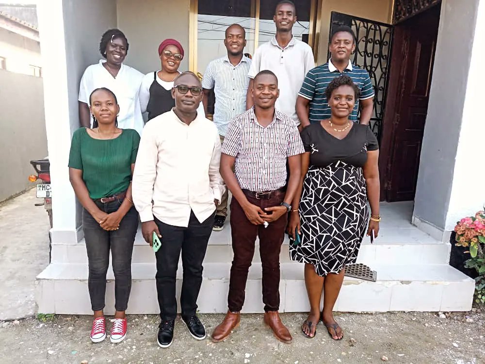 TYVAvijana's tweet photo. Exciting collaboration alert! 

Today, TYVA had a productive meeting with @CorpsAfrica Miss Ndeye Mareme (Senegal) and Mr. Mosses (Ghana). We're exploring ways to collectively empower local youth with valuable knowledge.
#NewEngagement 
#GlobalImpact https://t.co/y5VtRvNrGf