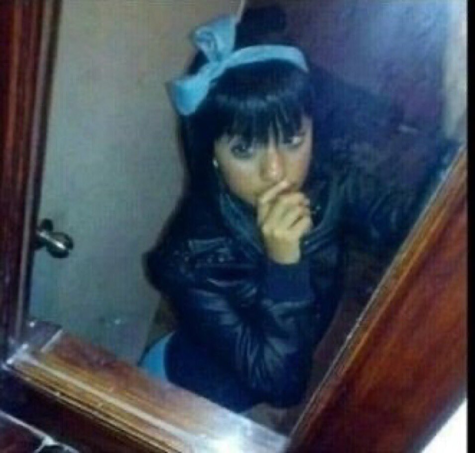 aagudz_'s tweet photo. no me mato porque no soportaría ver a mi mejor amiga teniendo otra amiga https://t.co/LrFU08zuQM