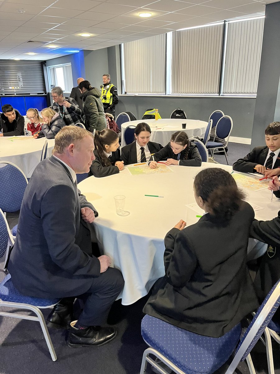 Oldham Council tweet media