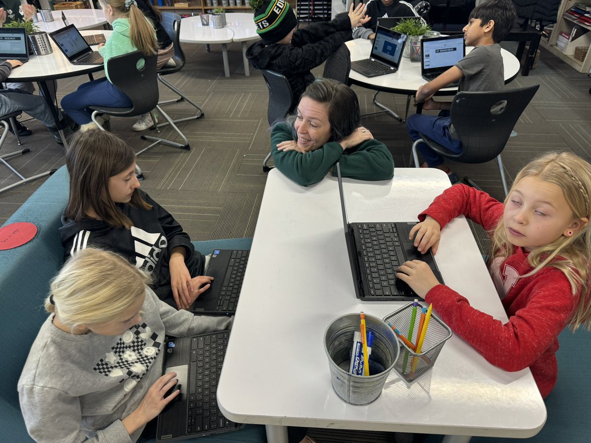 Room8Highlands's tweet photo. MN Zoo staff visit our classroom and offer feedback on current exhibit designs.   We couldn’t ask for more authentic feedback!    Grateful. https://t.co/gryWikpyOl