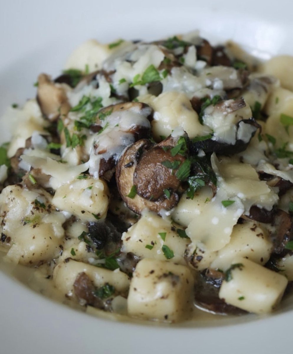DaviosReston's tweet photo. 🍝🚗 Elevate Your Takeout Experience: Davio's Delights Now on UberEats! 📲
Indulge in the exquisite flavors of Davio's from the comfort of your home! 🏡✨  #DaviosTakeout #UberEatsExperience #FineDiningToYourDoorstep 🌟🚗 
https://t.co/E1I7Z3ZQ7K https://t.co/7Ya30lZXvj