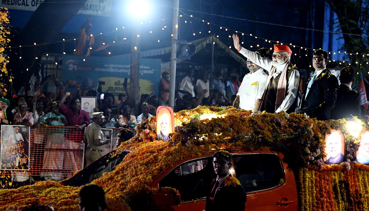 Humbled by the affection in Kochi. Sharing some glimpses…