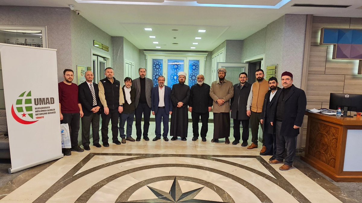 umaddernegi's tweet photo. Bu ziyaret; başta Sn. Mahir Ünal olmak üzere, Suriye Müftüsü Usame Rifai, İHH Başkanı Bülent Yıldırım ve birçok değerli zât ve alimin katılımıyla gerçekleşmiştir. https://t.co/UOPcAKk2AK