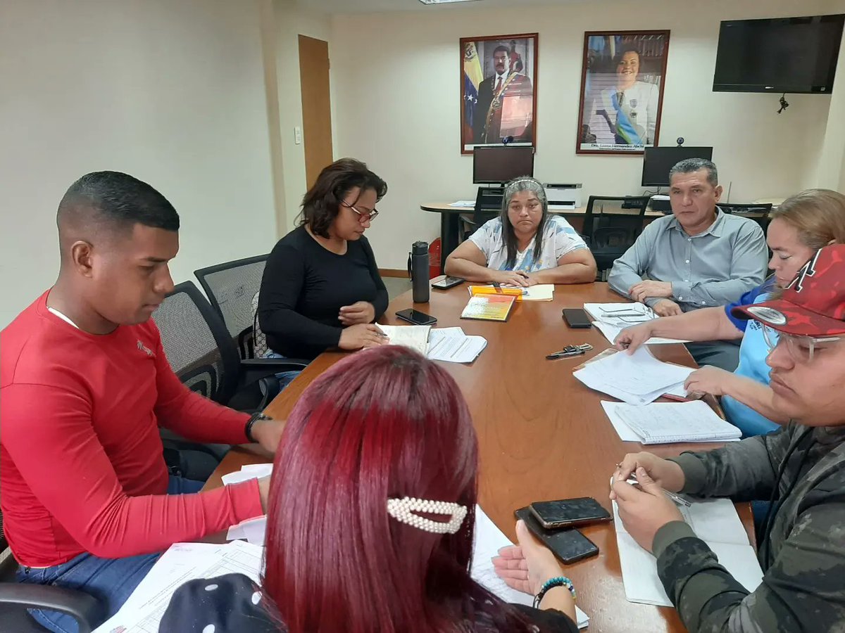 GabinetesocialD's tweet photo. Con mucho compromiso #Hoy #17Ene el @gabinetesocial2021da en compañía de sus entes realiza la primera reunión del 2024 con el objetivo de planificar jornadas integrales a beneficio del pueblo Deltano.
#ComprometidaConTodos
#UnSoloGobierno https://t.co/5H7wOYkBmF