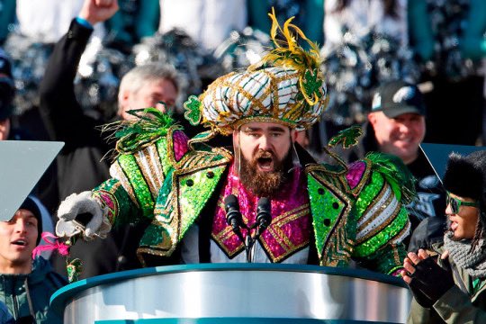 Time to take down the Rocky statue and replace it with Jason Kelce at the podium in full mummers drip. #kelce #legend #JasonKelce #legend