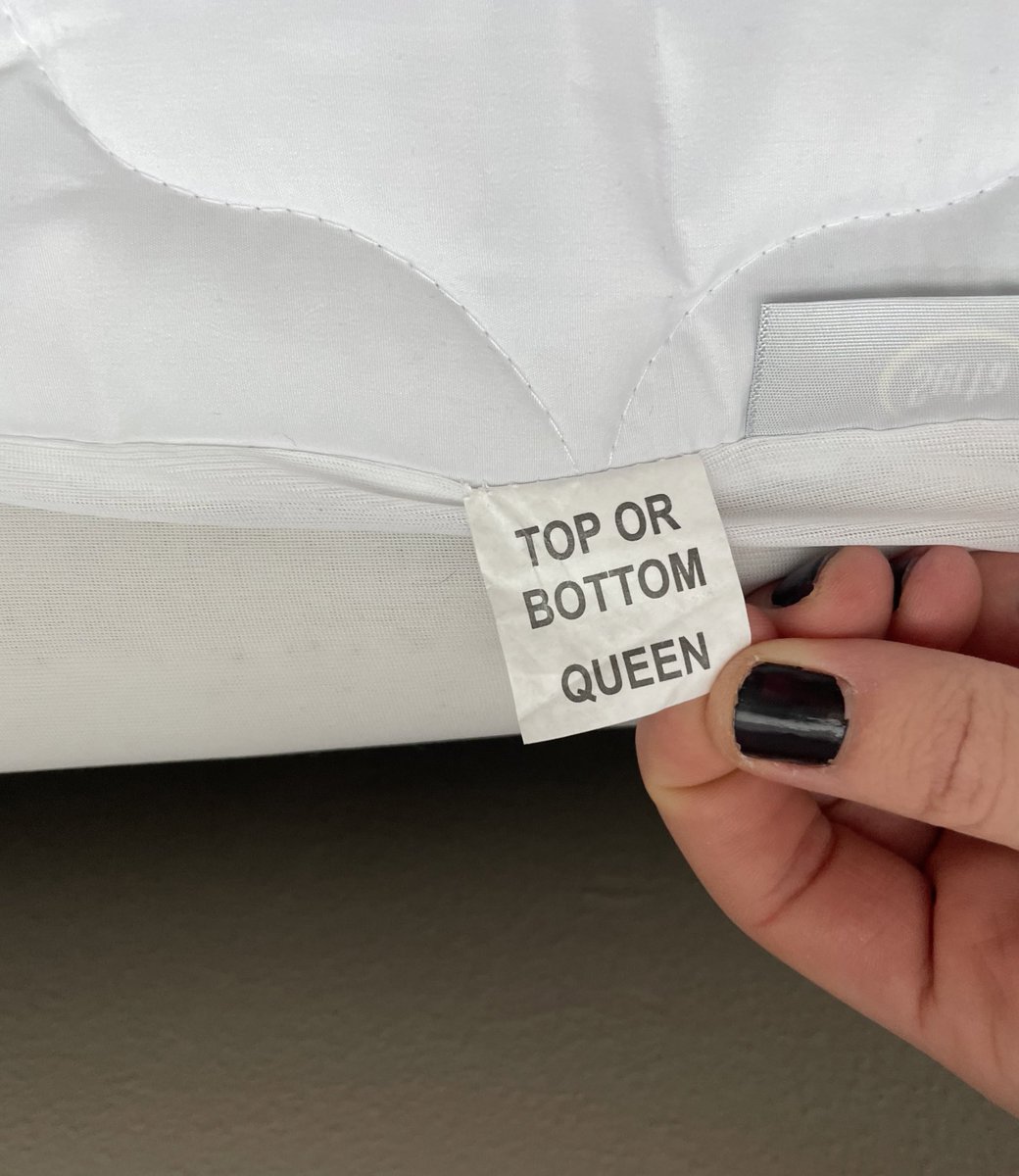 _hvvnterr_'s tweet photo. Was changing my bedding the other day and my sheets called me a f🅰️g https://t.co/L0UHyIg9Gl