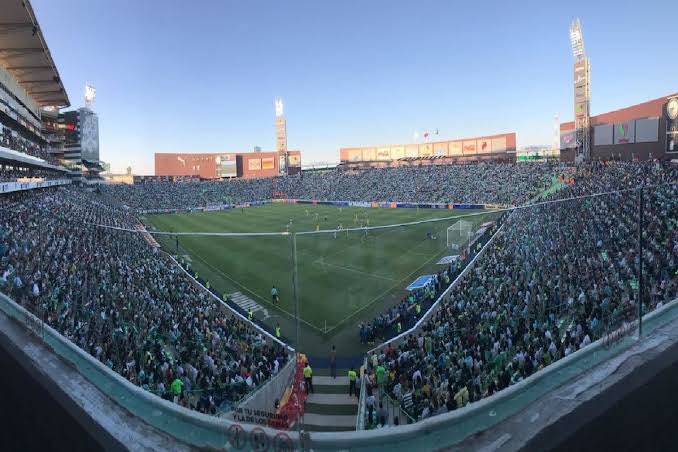 focalroberto's tweet photo. ¿Y si de propósito de Año Nuevo, COMENZAMOS A LLENAR EL TSM JUEGO A JUEGO COMO LOCALES?

Presionar desde la cancha y no detrás de un celular, exigir desde la grada y no a la distancia en redes sociales, celebrar de cerca cada gol y no en lo solitario.

¿Como ven? Los leo 🫶🏾 https://t.co/NMBZpmYnnv