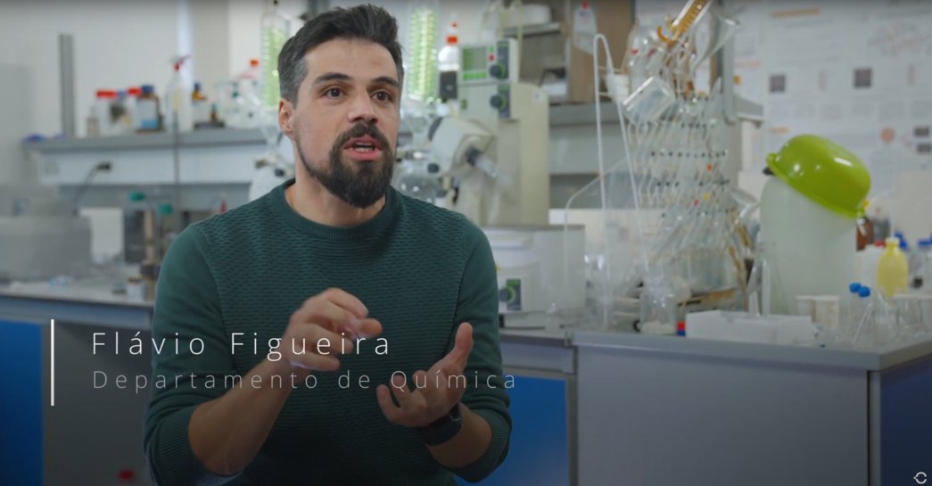 Young Researcher Awards recognize the excellent performance of researchers in CICECO. However, being a scientist is further than research. Let‘s know a little bit more about the 2023 winners. Welcome Flávio Figueira youtu.be/p92IIoU5fD4 #youngresearcheraward