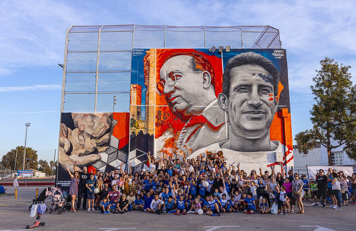 dipvalencia's tweet photo. 🏛️🦇 La @dipvalencia i la Fundació VCF obrin el termini per a participar en la III Ruta d'Art Urbà del @valenciacf.

✍🏼🎨 Fins al pròxim 18 de febrer poden apuntar-se totes les localitats que vullguen oferir-se com a llenç arquitectònic.

➕ℹ️ https://t.co/7w0PgUYuqK https://t.co/r3l92HTJQR