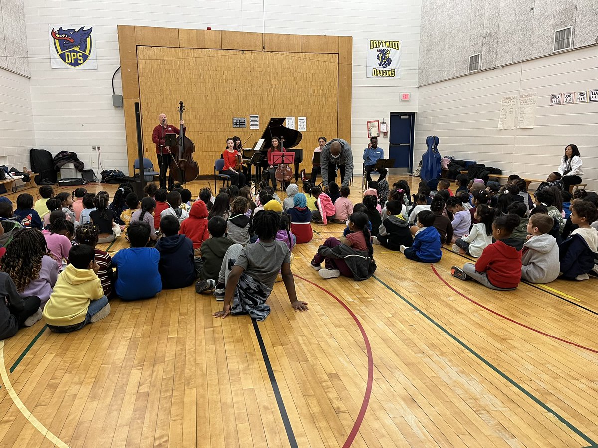 DriftwoodPublic's tweet photo. Students learning of the various instruments, music forms, and it’s origin from #musicisthekey! @tdsb_helen @LC2_TDSB https://t.co/MkeLGXiiFV