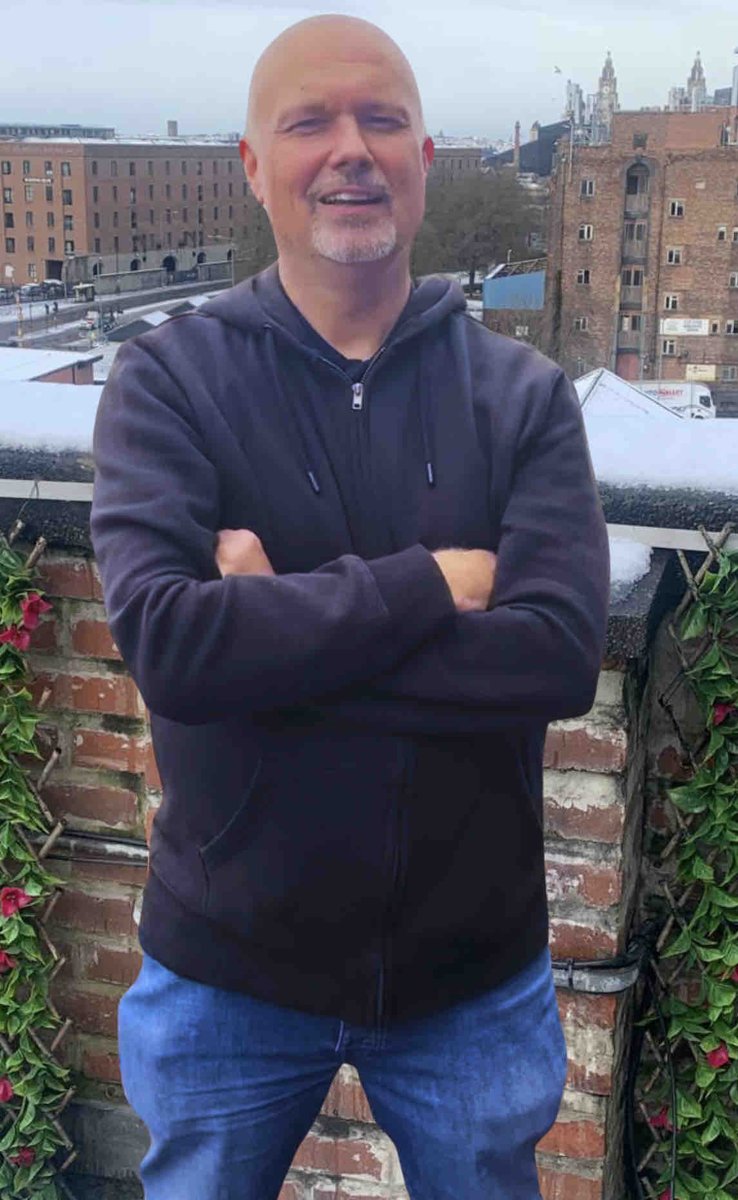 LiverpoolLiveRD's tweet photo. Now itโs The Tiger! Shaun Tilleyโs here with Liverpoolโs Legendary Big Drive Home-And he kick starts with 3 classic songs from musicโs most flamboyant decade in 70โs Heaven #bigdrivehome #ShaunTilley #onair #tunein #liverpool #radio #northwest #weekdays #drivetime #liverpoollive https://t.co/x4HezWYZJr