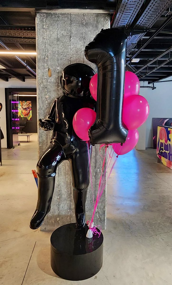 tomipioneers's tweet photo. Celebrating the token's first anniversary at tomi’s offices. Here's to many more successful years! 🥂🩷 https://t.co/ApqQkkvZpo