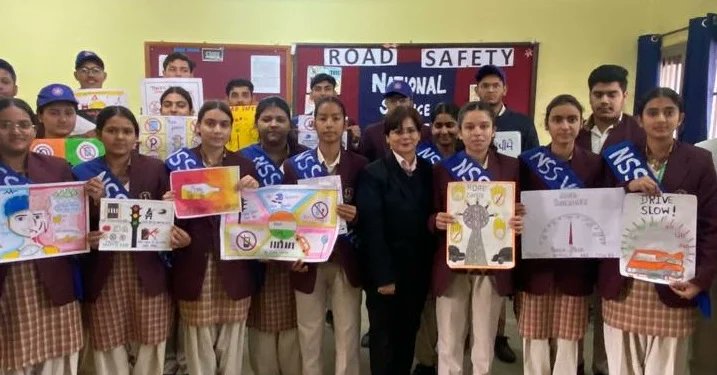 SVMS_Pinjore's tweet photo. St. Vivekanand Millennium School, HMT Township, Pinjore organized 7 days long NSS Camp. 

#nsscampcauses #volunteerweek #communityservice #changemakers #socialimpact #weekofservice #givingback https://t.co/StWW6k2JtA