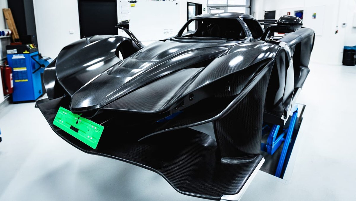 The 713bhp/ton @praga_cars Bohema hypercar is ready to hit the road, with production officially underway ahead of first deliveries later this year - evo.co.uk/praga/bohema/2…