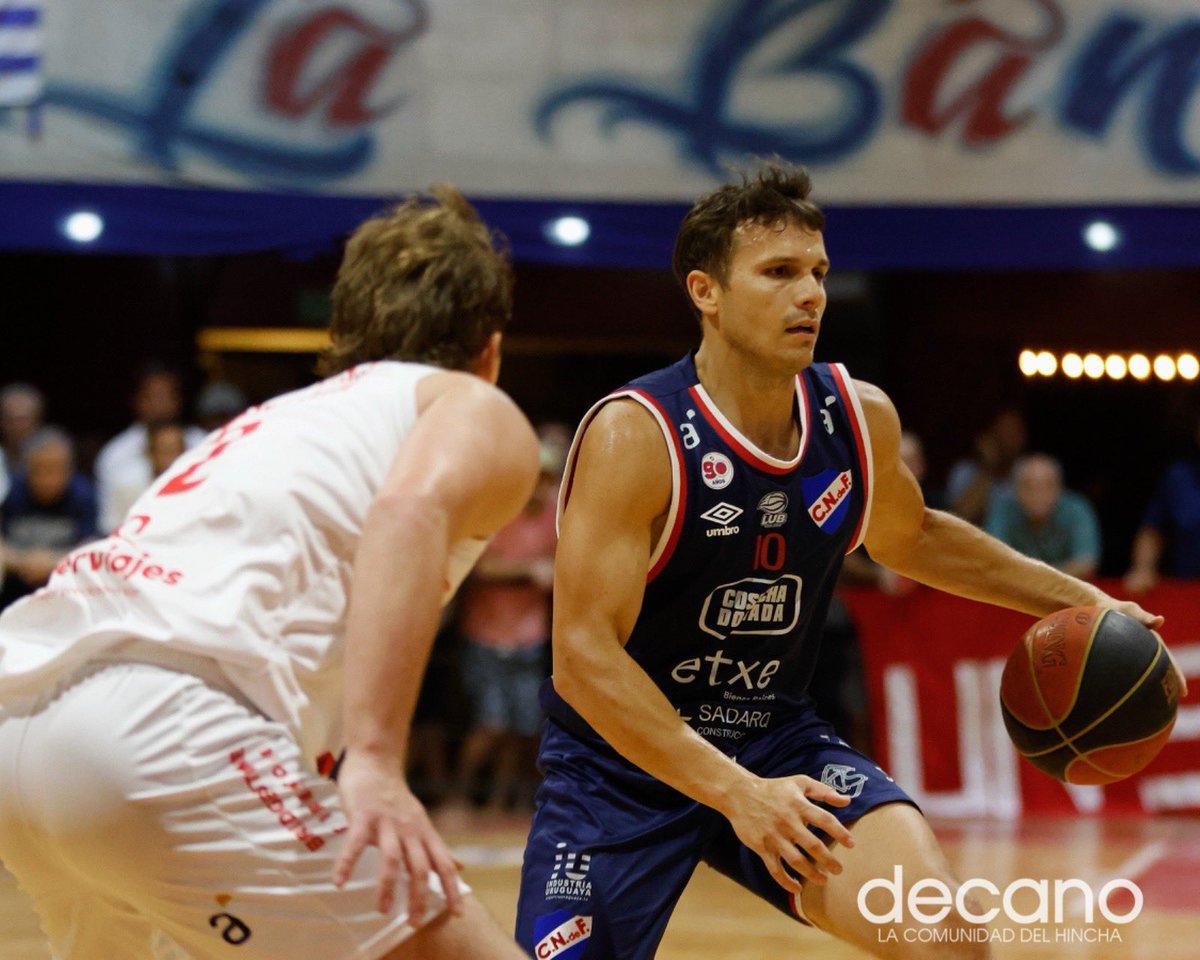<a href="/CNdeFbasketball/">Nacional Basketball</a> sigue estirando su buen pasaje en la liga, derrotó 99-79 a <a href="/ClubTrouvilleUY/">Club Trouville</a> como visitante para hilvanar su 4to éxito seguido y se segundo en la tabla.

🔝 Smith/Ottonello figuras tricolores y enorme ingreso desde el banco de <a href="/AleAcosta89/">Alejandro Acosta</a> con 15pts y 3reb