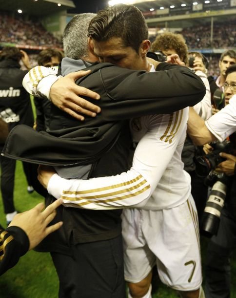 TeamCRonaldo's tweet photo. Portugal is the only country in the world that has both a player and a coach to win all of football's top 3 Leagues:

• José Mourinho (3x🏴󠁧󠁢󠁥󠁮󠁧󠁿, 2x🇮🇹, 1x🇪🇸)
• Cristiano Ronaldo (3x🏴󠁧󠁢󠁥󠁮󠁧󠁿, 2x🇮🇹, 2x🇪🇸)

The special ones 🐐🇵🇹🐐 https://t.co/duf1dK8fLe