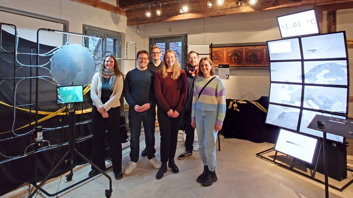 RHET AI Center tweet media