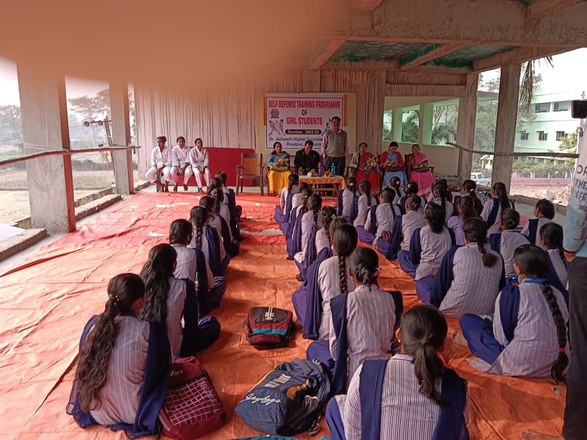 official8547's tweet image. Self Defence Training Programme of +2 Girl Students.

#Session2023-24
#DRJNHSS
#Rasalpur