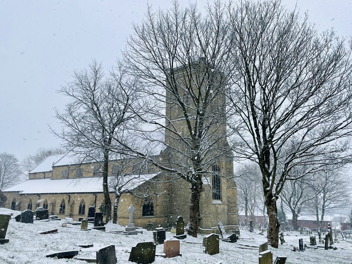 Milnrow Parish tweet media