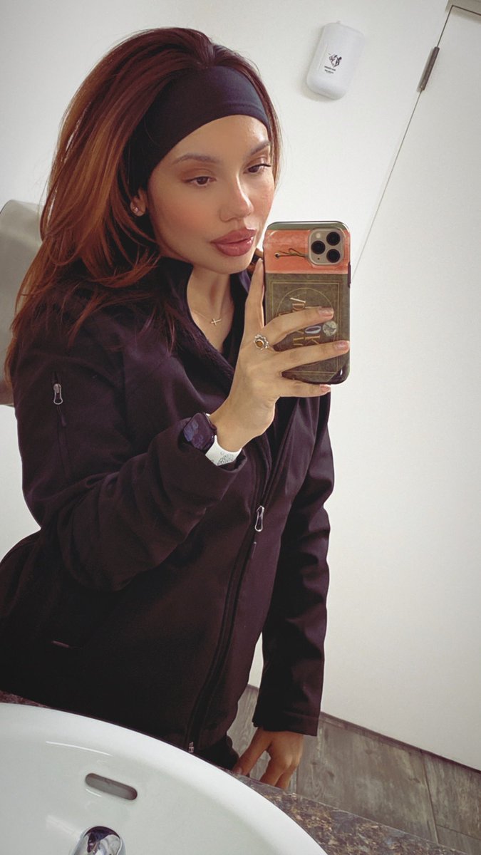 Liza Marie✨ tweet media