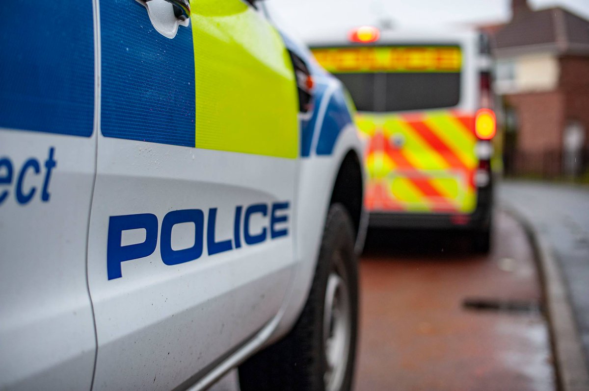 #APPEAL Officers investigating an attempted robbery in #Hebburn have appealed to the public for info.

⏰ Between 4.55pm &amp; 5pm
📆 Dec 14, 2023
📍 Prince Consort Rd

A 15-year-old boy was outside of Hebburn Metro Station, when he was approached by three unknown masked males.

1/5