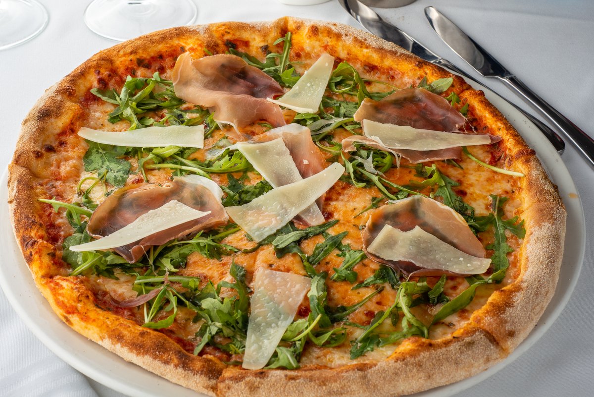 michelangelo_il's tweet photo. Cheer up your Tuesday with a fabulous takeaway!😃

Pizza, pasta &amp; sooo many other options available👌

ORDER HERE: https://t.co/W5d7PeUVi9 

#takeaway #italianfood #weston https://t.co/IXUw8vJ15B