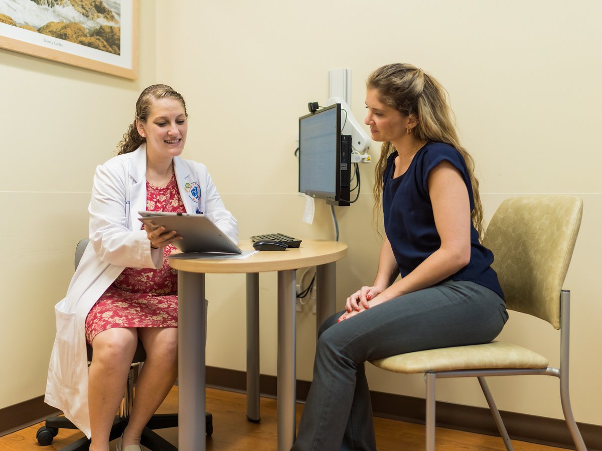 UFPharmacy's tweet photo. JOB ALERT: #UFPharmacy is hiring for an open-rank faculty position and seeks candidates with expertise in implementing pharmacogenomics into clinical practice, experience with pharmacist billing and/or entrepreneurial experience. Apply now at https://t.co/whl75rzLey https://t.co/mvLPCzFbR7