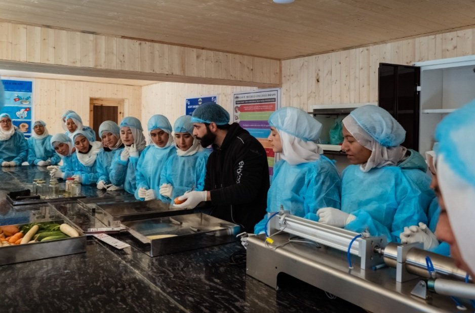 LadakhSecretary's tweet photo. The first batch of 689 students from 15 Skill Centres of #Ladakh at @gdckofficial @ejmcleh @GDC_DRASS #GDCZanskar and #Sankoo campus appeared for exams under #NEP2020 #SkillIndia #LSDM #LadakhSkillDevelopmentMission @EduMinOfIndia @ugc_india
@MSDESkillIndia
@DGT_MSDE @NSDCINDIA https://t.co/Cf0WntnYc3