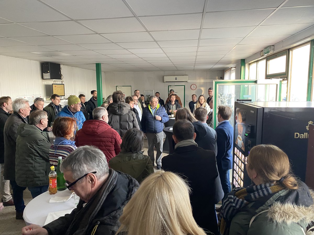 friedrichlongin's tweet image. Faszination Pasta beim Treffen des Durum- und Teigwarenausschusses der AGF Detmold bei Wolf Nudeln. Neben Betriebsbesichtigung ging es v.a. um mehr Nachhaltigkeit, bessere heimische Durum-Sorten &amp;amp; zielgerichtetere Zusammenarbeit entlang Wertschöpfungsketten.