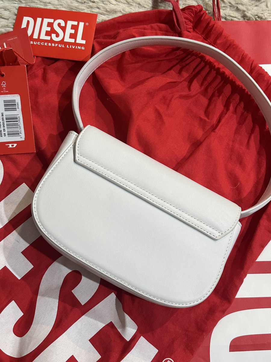 iiamammie's tweet photo. #ส่งต่อ Diesel 1Dr Logo Plaque Shoulder Bag ราคา 12200 พร้อมโอนลดได้ ส่งฟรี
นัดรับกทมได้ค่า อุปกรณ์ครบ พรีมาจากช็อปเยอรมัน ขอดูรูปเพิ่มเติมได้นะคะ
#Dieselth #Dieselthailand #พรีออร์เดอร์เกาหลี #พรีออเดอร์ญี่ปุ่น #ส่งต่อกระเป๋า #ส่งต่อแบรนด์เนม #รับหิ้วญี่ปุ่น https://t.co/H2kMLHk2wE