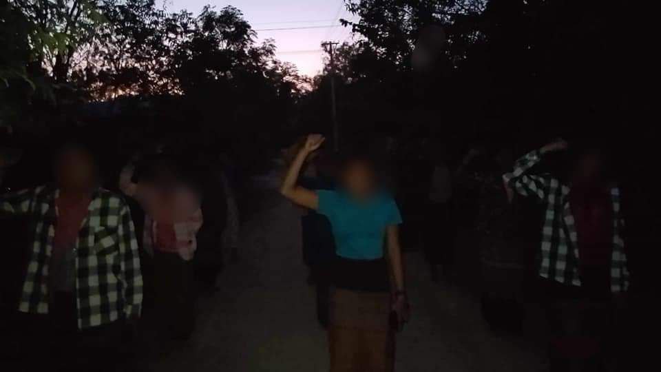 nway_jasmine's tweet photo. Pro democracy villagers from northern part of #Yinmarpin Township, are still marching with vigor to keep opposing the military dictatorship.
#LegalizationOfNUG #WhatsHappeningInMyanmar #2024Jan16Coup https://t.co/fIKyVFkftq