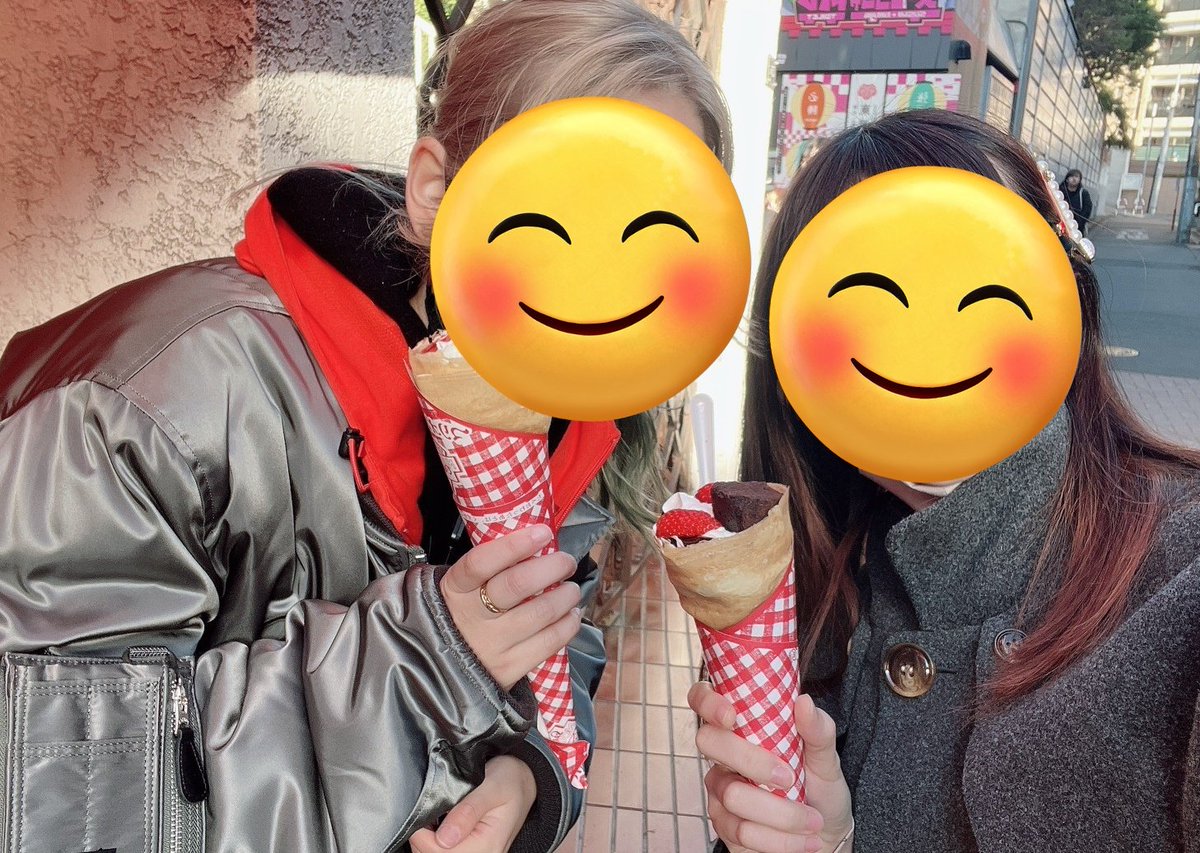 「今日は1年ぶりにあったフォロワと散歩して服見たりカフェとトリキで永遠に駄弁り散ら」|日本全裸銀行のイラスト
