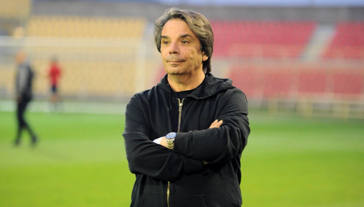 Eziolino #Capuano🫣🫣

🚨Squalificato una giornata “per avere, al termine della gara, nella zona spogliatoi, tenuto un comportamento non corretto, in quanto sferrava un pugno alla porta d’ingresso e per avere proferito varie frasi blasfeme (almeno dieci)”🫠