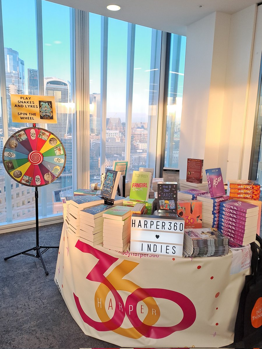 Harper360UK's tweet photo. Harper360 💙 Indies @IndieThinking!! We are ready for Indies night and can't wait to meet our lovely booksellers 🥳🥳
We also have a little game, so make sure to pop along to play 😉
#indiesnight #indiethinking #harper360 https://t.co/sF4jGQGloL