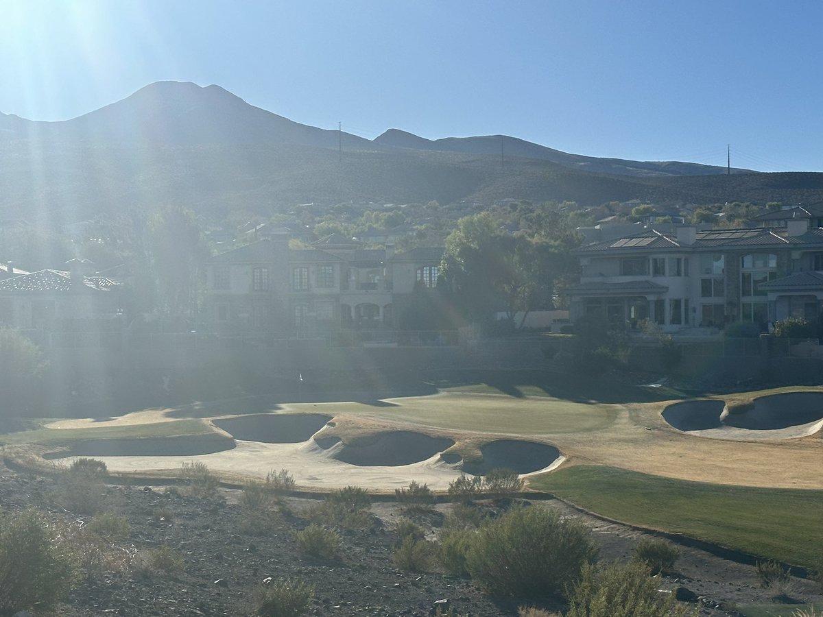 The effects of shade on frost delays… 20% of 14 green is still covered in frost at 8:45 thanks to the houses and low sun.