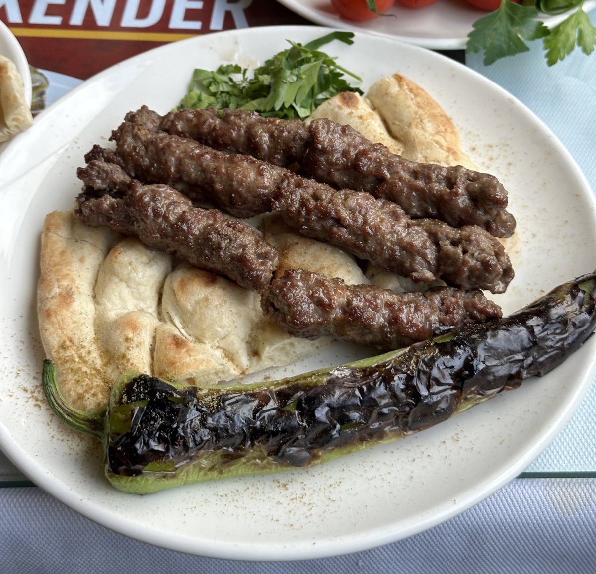 Antalya07_'s tweet photo. Bu ikili kırmızı çizgimizdir 🤤 https://t.co/eDmNBtRPXT