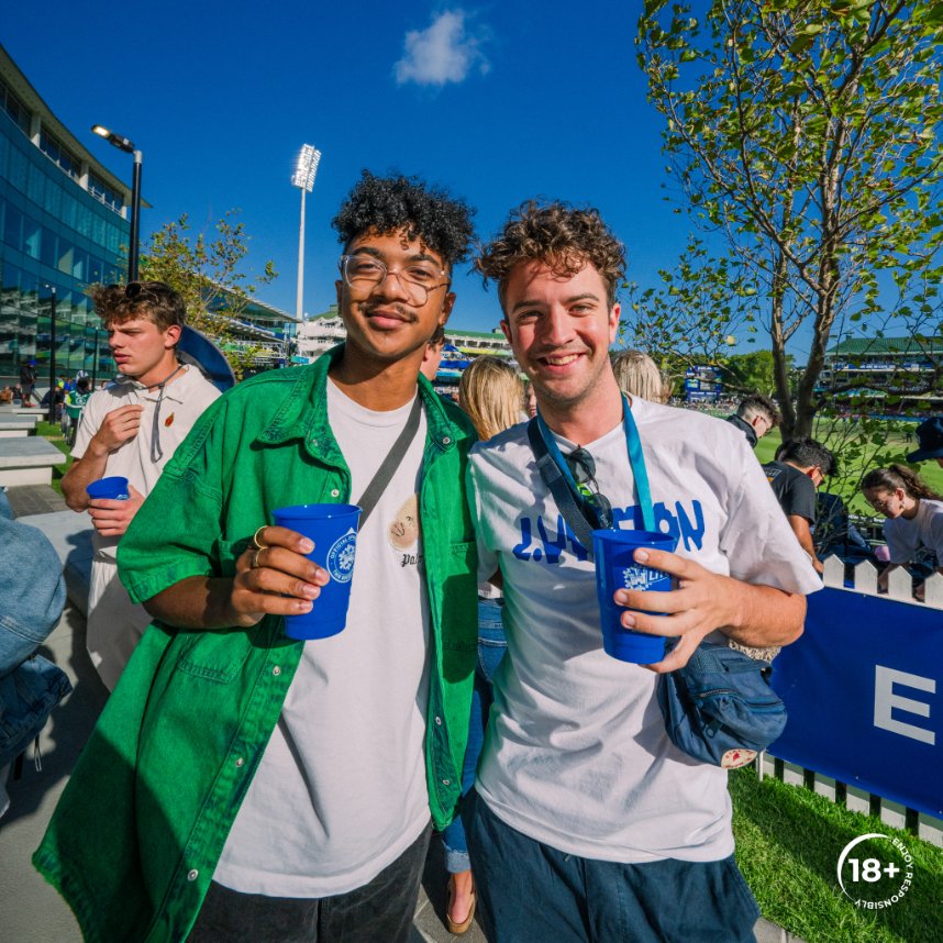 That’s a 6 in The Party Zone, which means 2-for-1 extra cold beers for you and the squad in The Party Zone, only! ❄️Retweet if you’d like to be in The Party Zone using #LiteSideOfSA20, and we might surprise you in the DMs! 🍺 T's &amp; C's Apply | <a href="/SA20_League/">Betway SA20</a> <a href="/Kurt_april/">Kurt April</a>