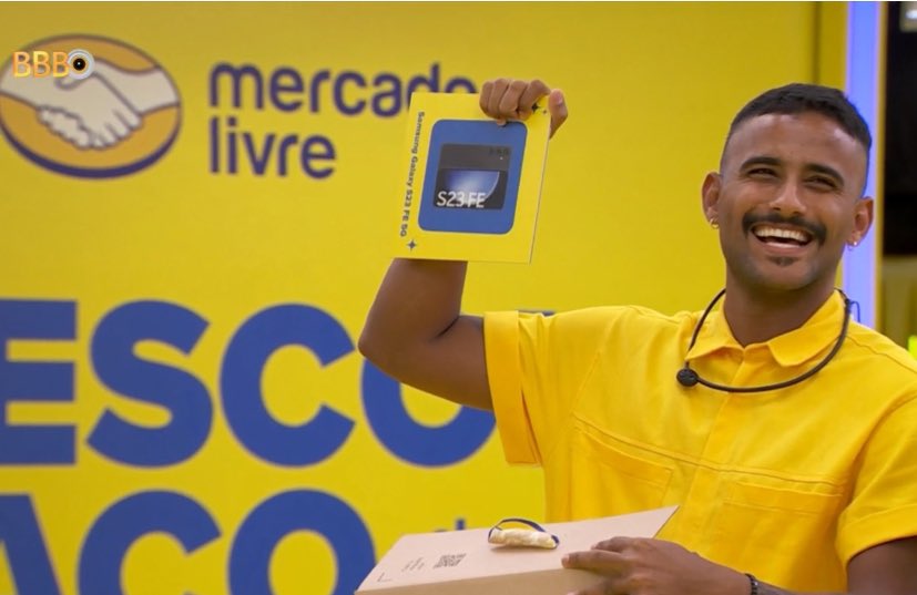 olucaspizane's tweet photo. A ação do mercado livre tá rolando, mas os votos não podem parar! O voto é pra ficar, votem em PIZANE. 

Foco no Gshow ⤵️
https://t.co/6yWNmBRKuc https://t.co/vX3Tps2HYD