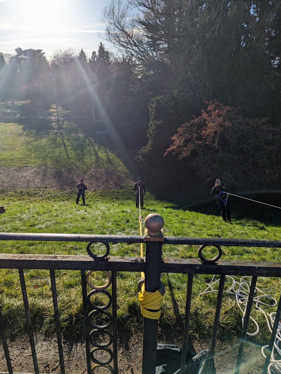 The Rangers are undergoing Harness Training to prepare to tackle chainsaw work on a steep bank to help showcase Cardiff Castle. #CardiffCastle #Lovewhereyoulive
#Wales #Cardiff <a href="/buteparkcardiff/">Bute Park</a> <a href="/cardiffcouncil/">Cardiff Council</a>
