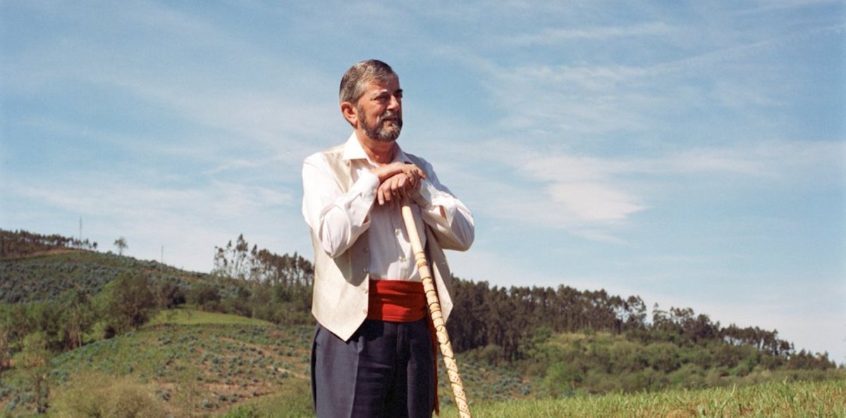 Sit tibi terra levis.